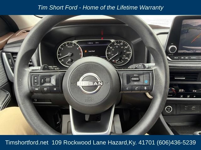 Used 2023 Nissan Rogue SV AWD/4WD image 15