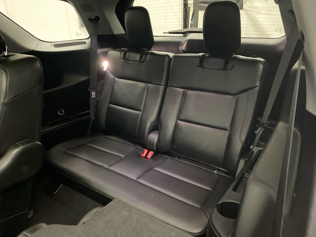 Used 2021 Ford Explorer Limited w/ Equipment Group 301A AWD/4WD image 26