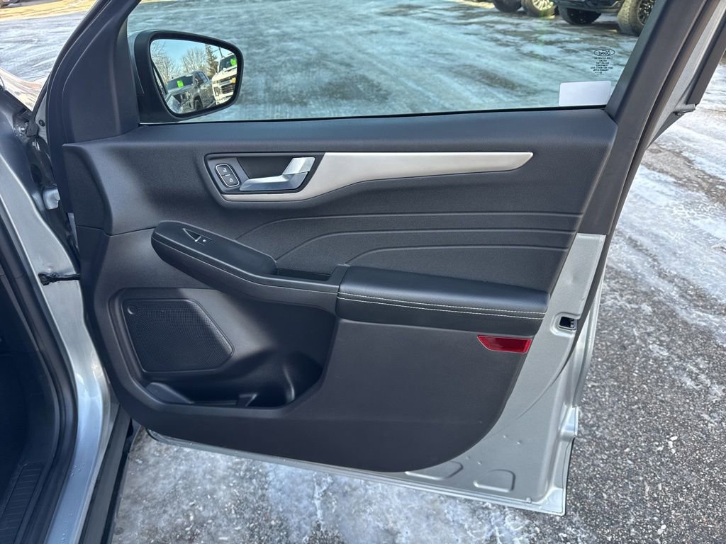 Used 2022 Ford Escape SEL image 41