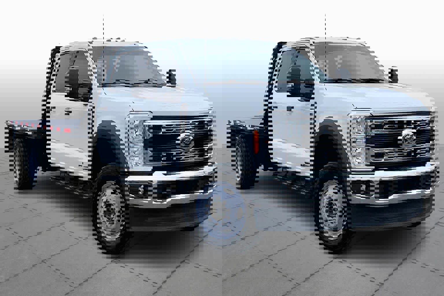 Used 2023 Ford F550 4x4 Crew Cab Super Duty image 2