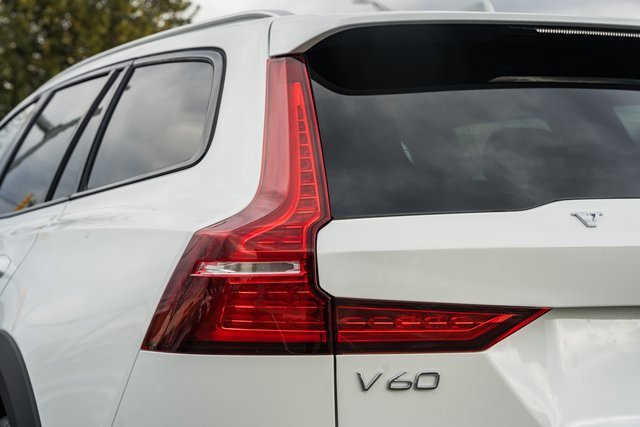 New 2026 Volvo V60 B5 Cross Country Plus w/ Protection Package Premier image 7
