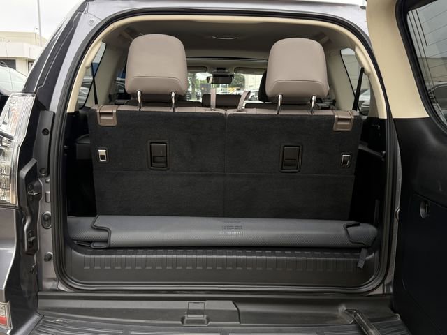 Used 2020 Lexus GX 460 Premium w/ Premium Package AWD/4WD image 32