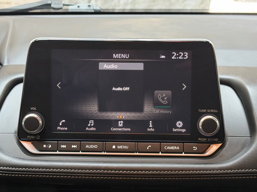 Used 2024 Nissan Rogue SV AWD/4WD image 13