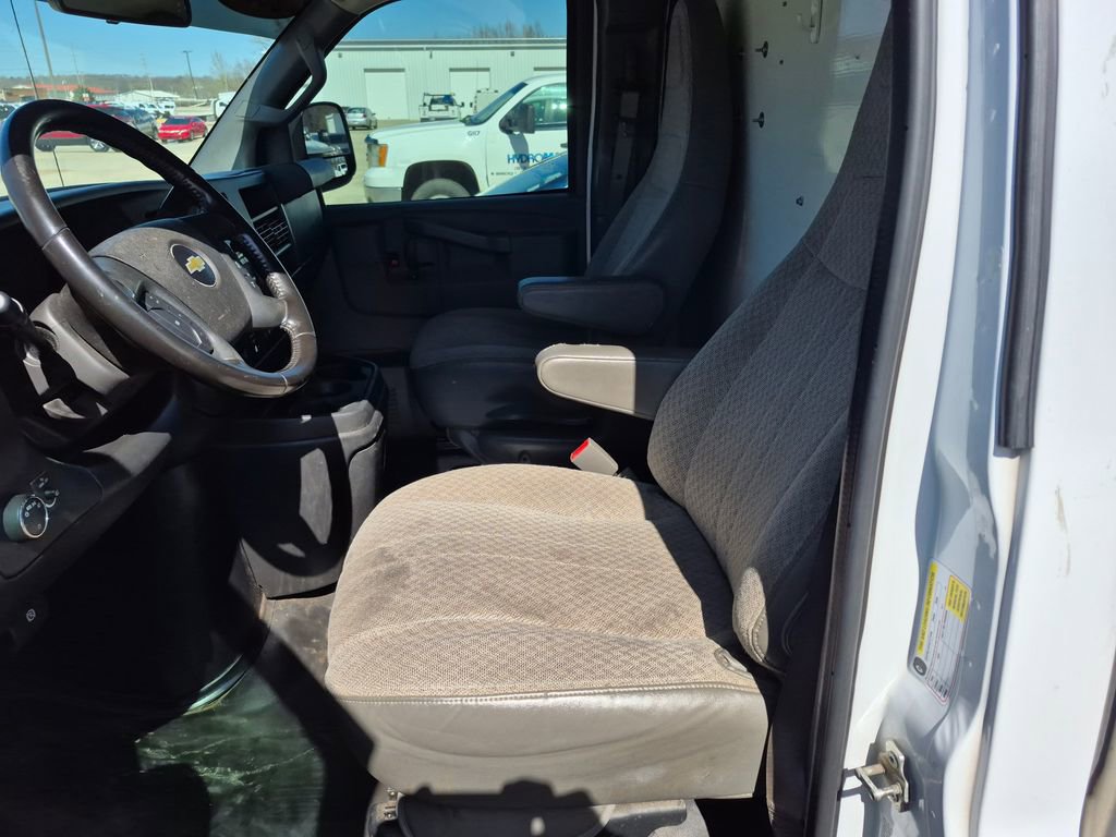 Used 2020 Chevrolet Express 3500 w/ Power Convenience Package RWD image 9
