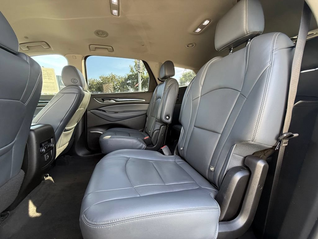 Used 2019 Buick Enclave Essence FWD image 39