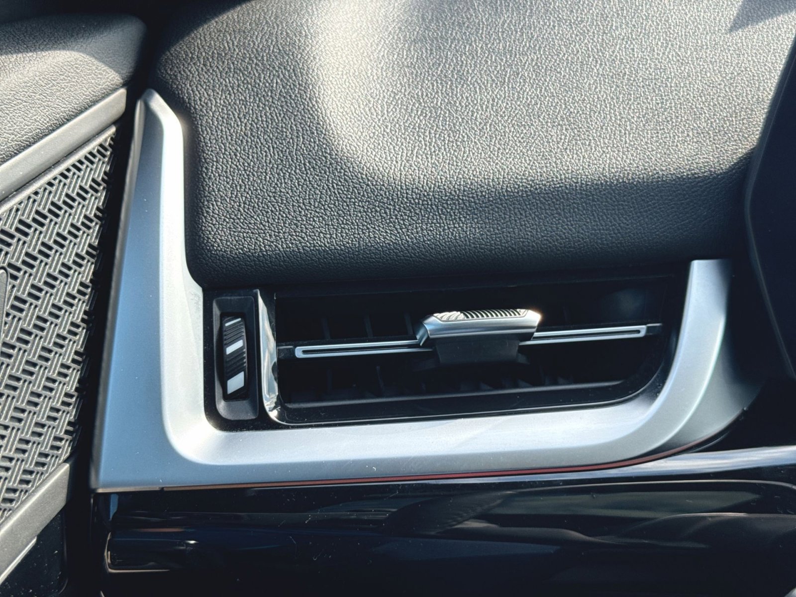 Certified 2023 BMW X1 xDrive28i w/ Convenience Package image 22