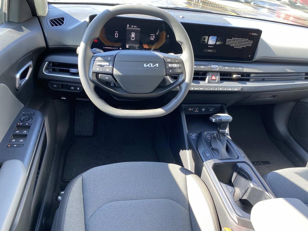 New 2026 Kia K4 LXS image 7