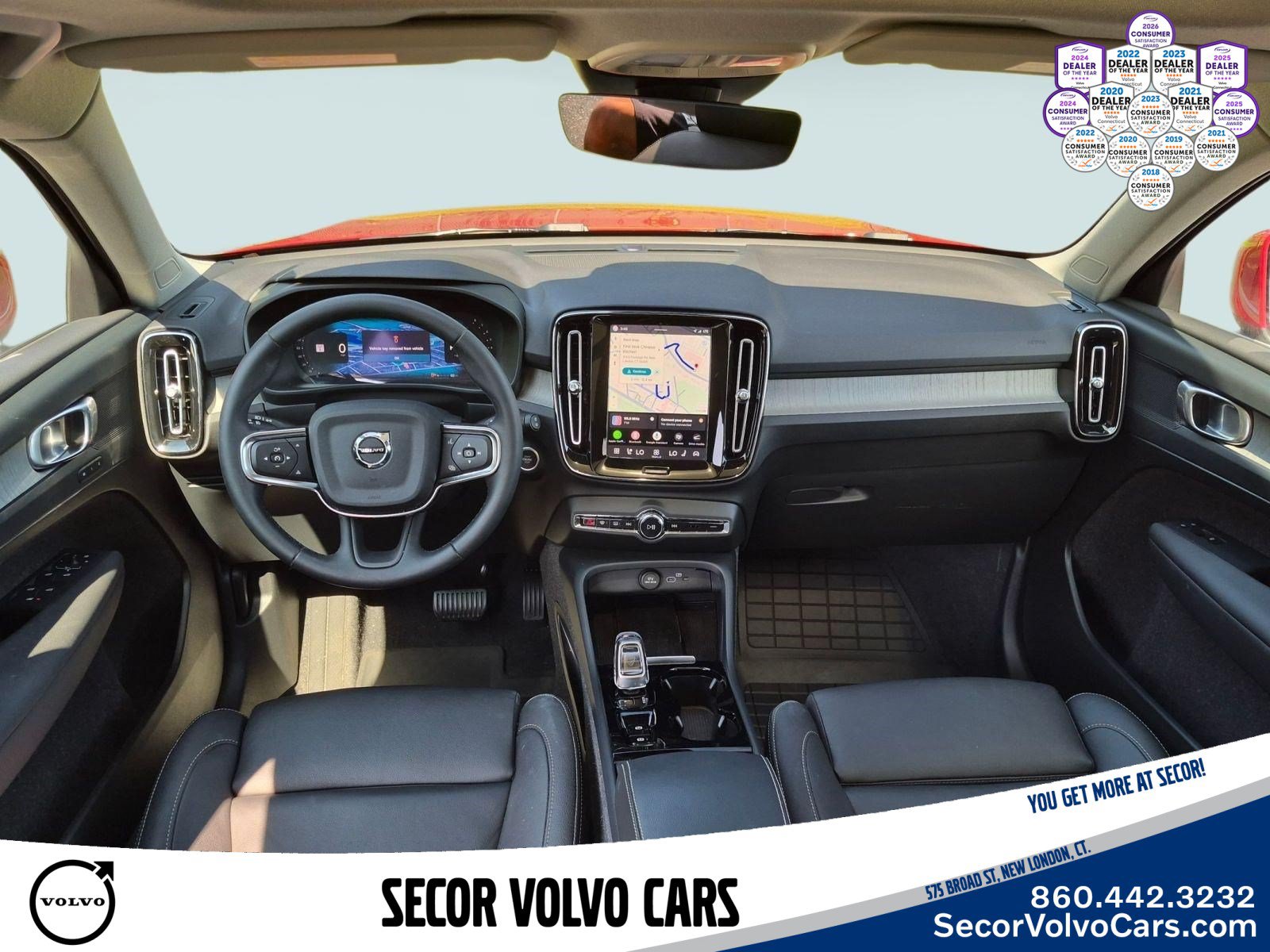 Used 2024 Volvo XC40 B5 Plus w/ Protection Package Premier AWD/4WD image 22