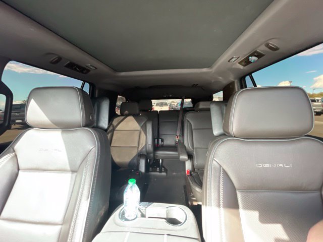 Used 2023 GMC Yukon Denali w/ Advanced Technology Package AWD/4WD image 13