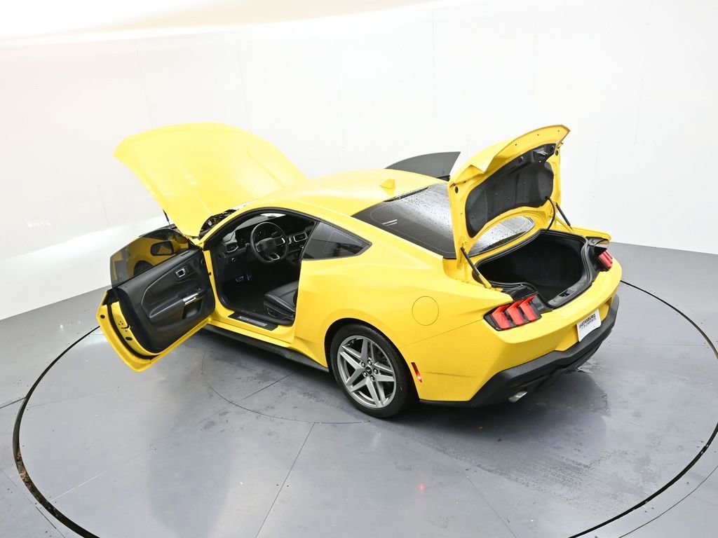 Used 2024 Ford Mustang Premium image 39