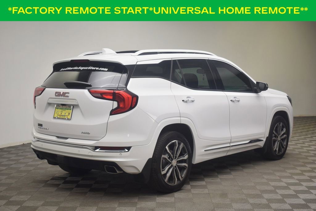 Used 2020 GMC Terrain Denali w/ Denali Premium Package AWD/4WD image 8