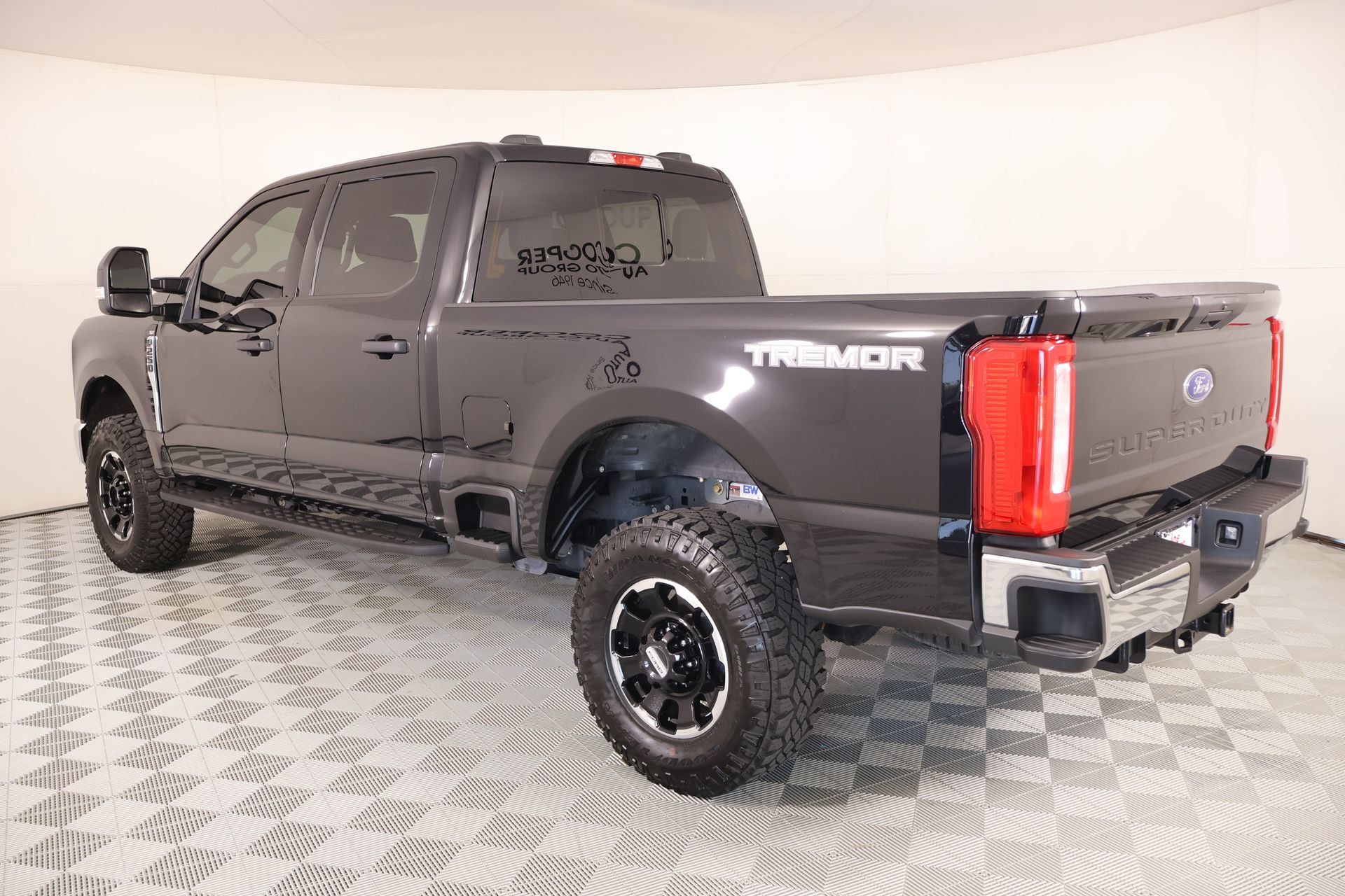 Used 2025 Ford F250 XLT w/ Tremor Off-Road Package AWD/4WD image 21