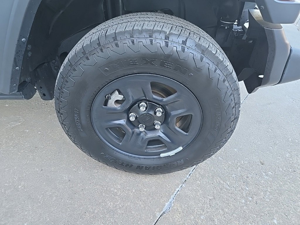 Used 2024 Jeep Wrangler Sport image 29