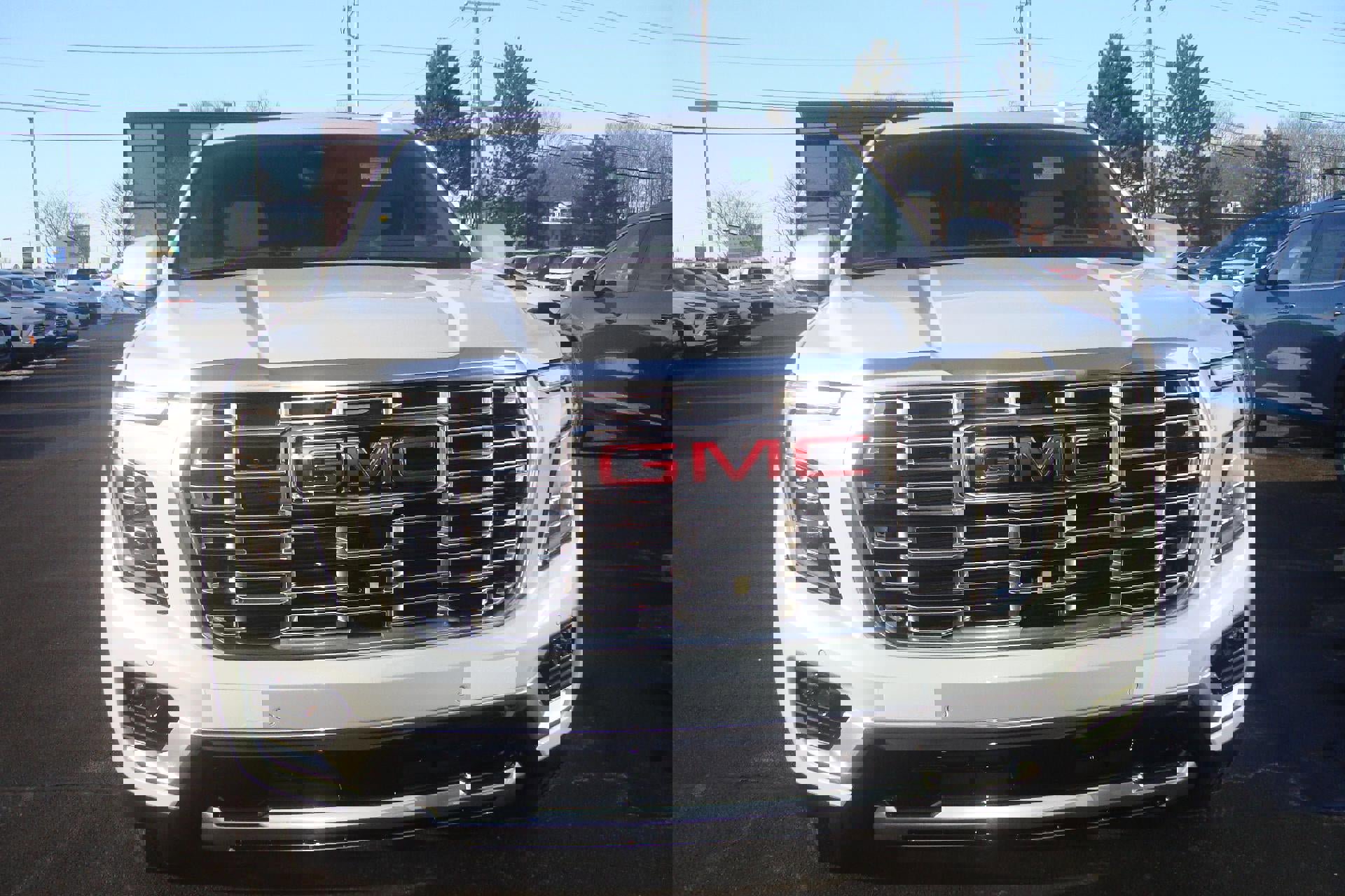 New 2026 GMC Yukon Denali w/ Denali Reserve Package image 2