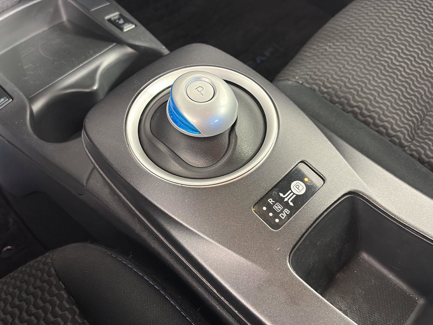 Used 2015 Nissan Leaf S w/ Charge Package image 32