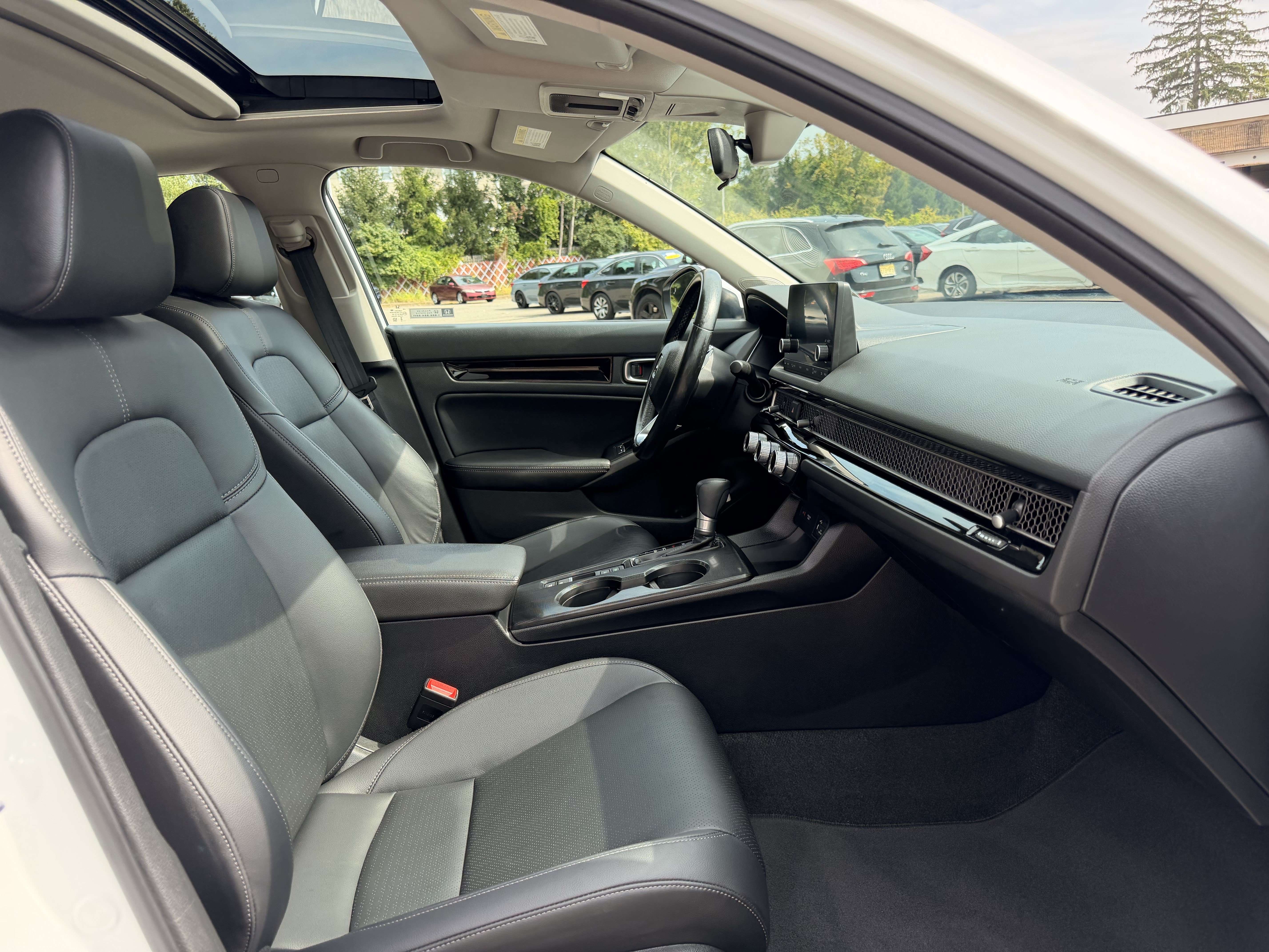 Used 2024 Honda Civic EX-L image 15
