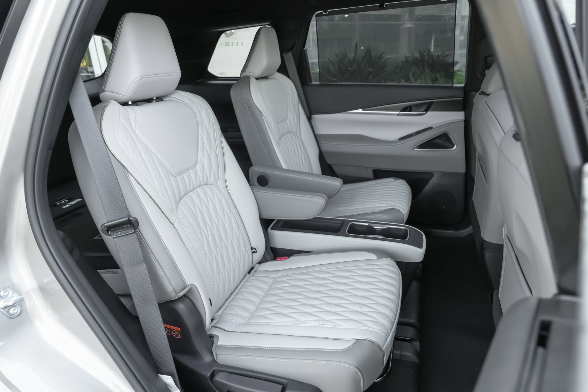 New 2026 INFINITI QX60 Autograph w/ Dark Cargo Package image 28