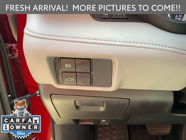 Used 2022 Toyota Highlander XLE image 12