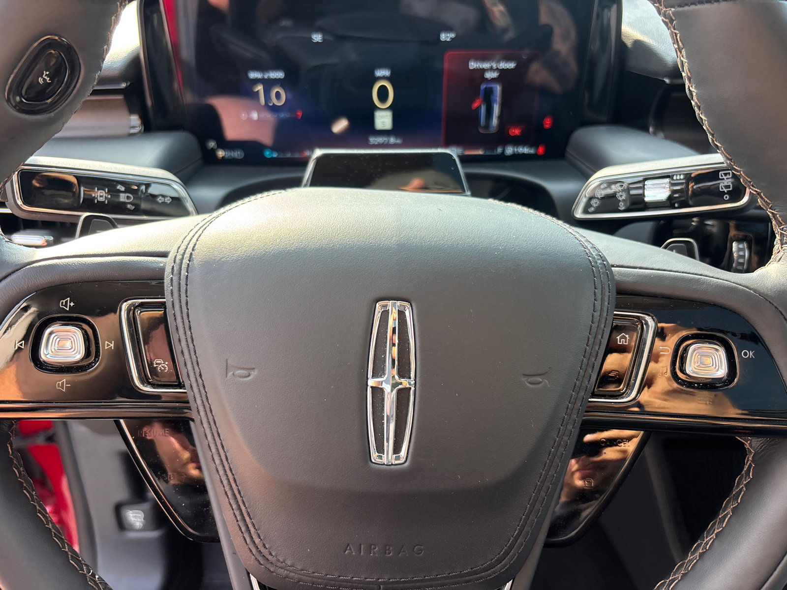 New 2026 Lincoln Aviator Reserve AWD/4WD image 16