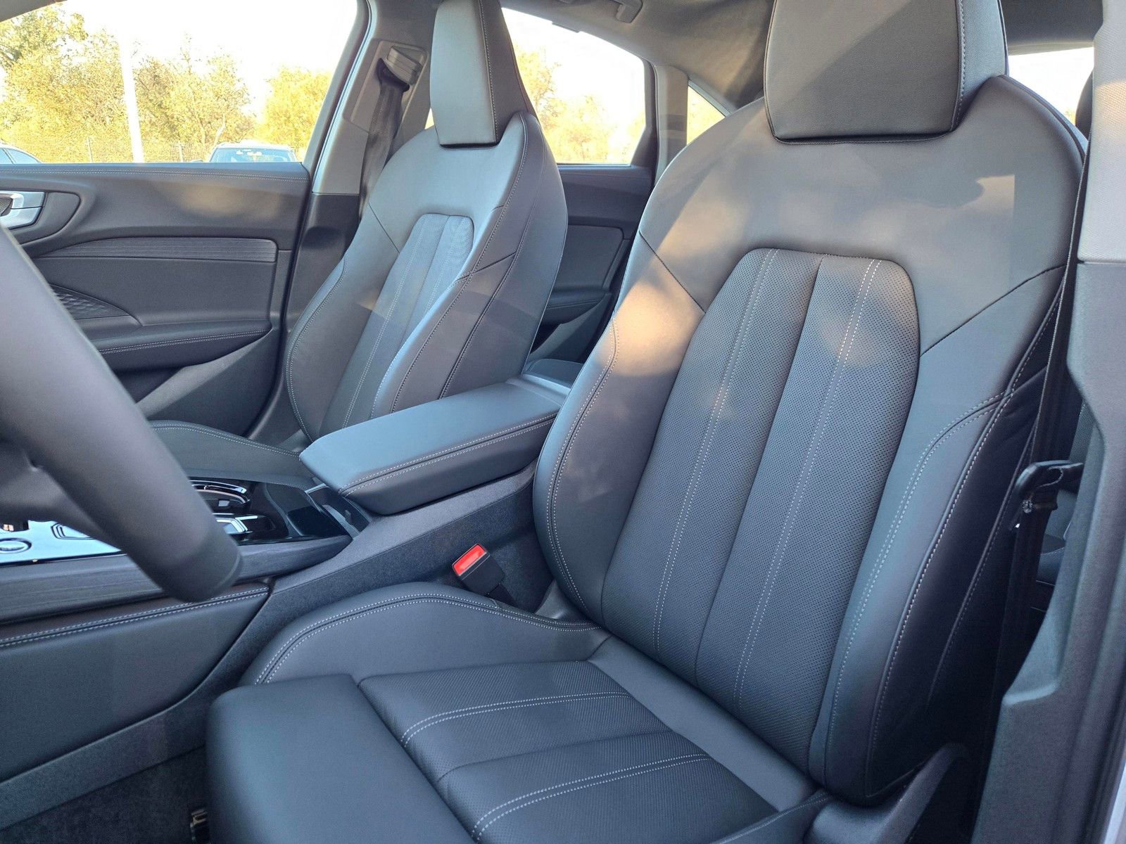 Used 2025 Audi A5 2.0T Premium Plus w/ Premium Plus AWD/4WD image 19