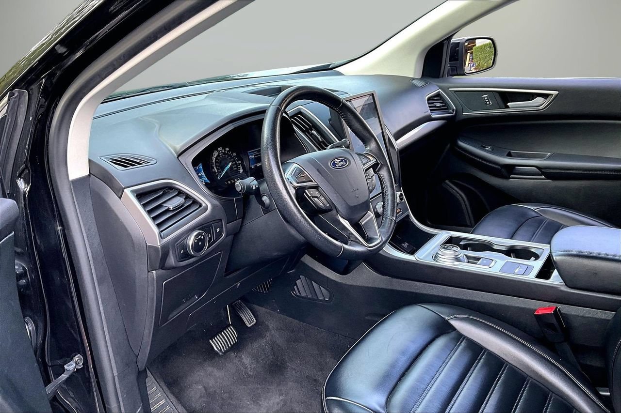 Used 2024 Ford Edge SEL AWD/4WD image 17