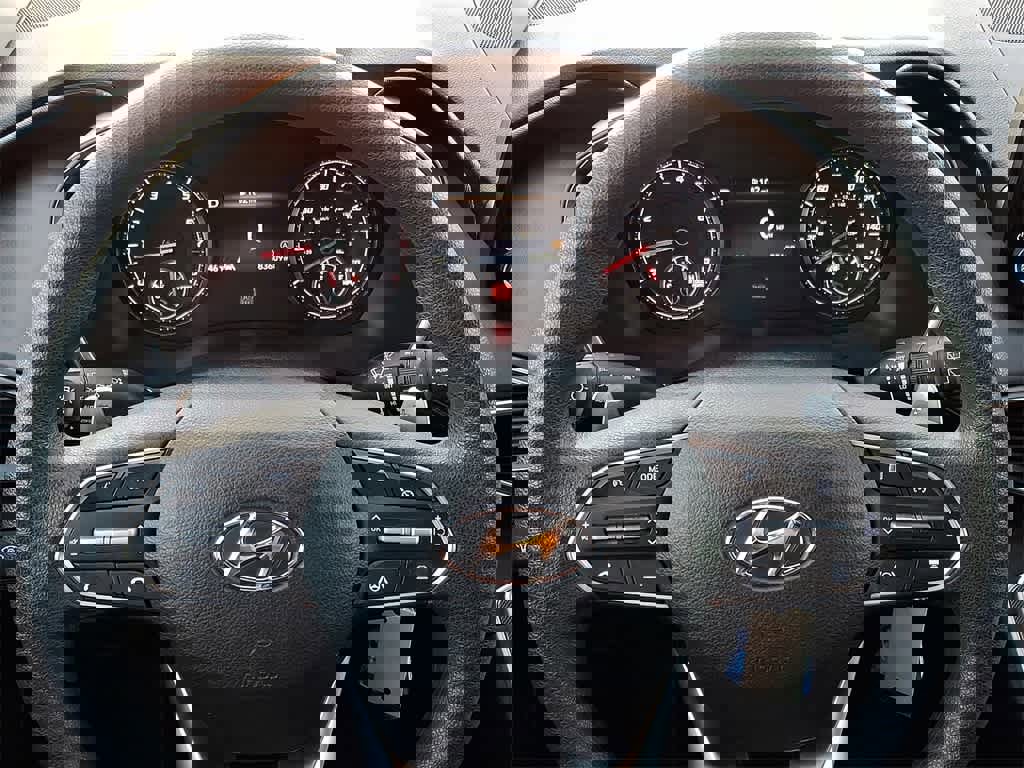 Used 2023 Hyundai Santa Fe SE w/ Cargo Package image 18