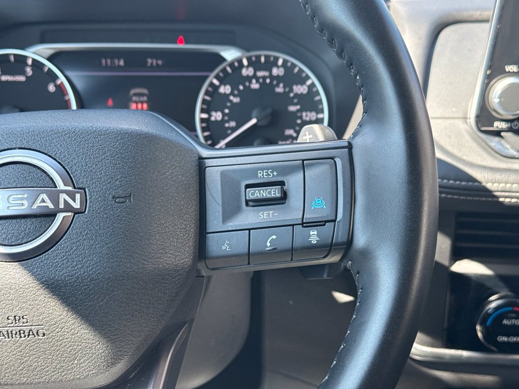 Used 2025 Nissan Rogue SV FWD image 29