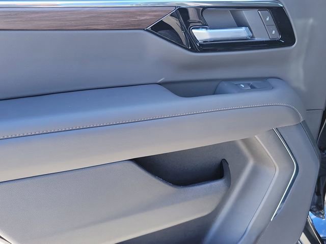 New 2026 Chevrolet Tahoe LS w/ LPO, Dark Essentials Package image 7