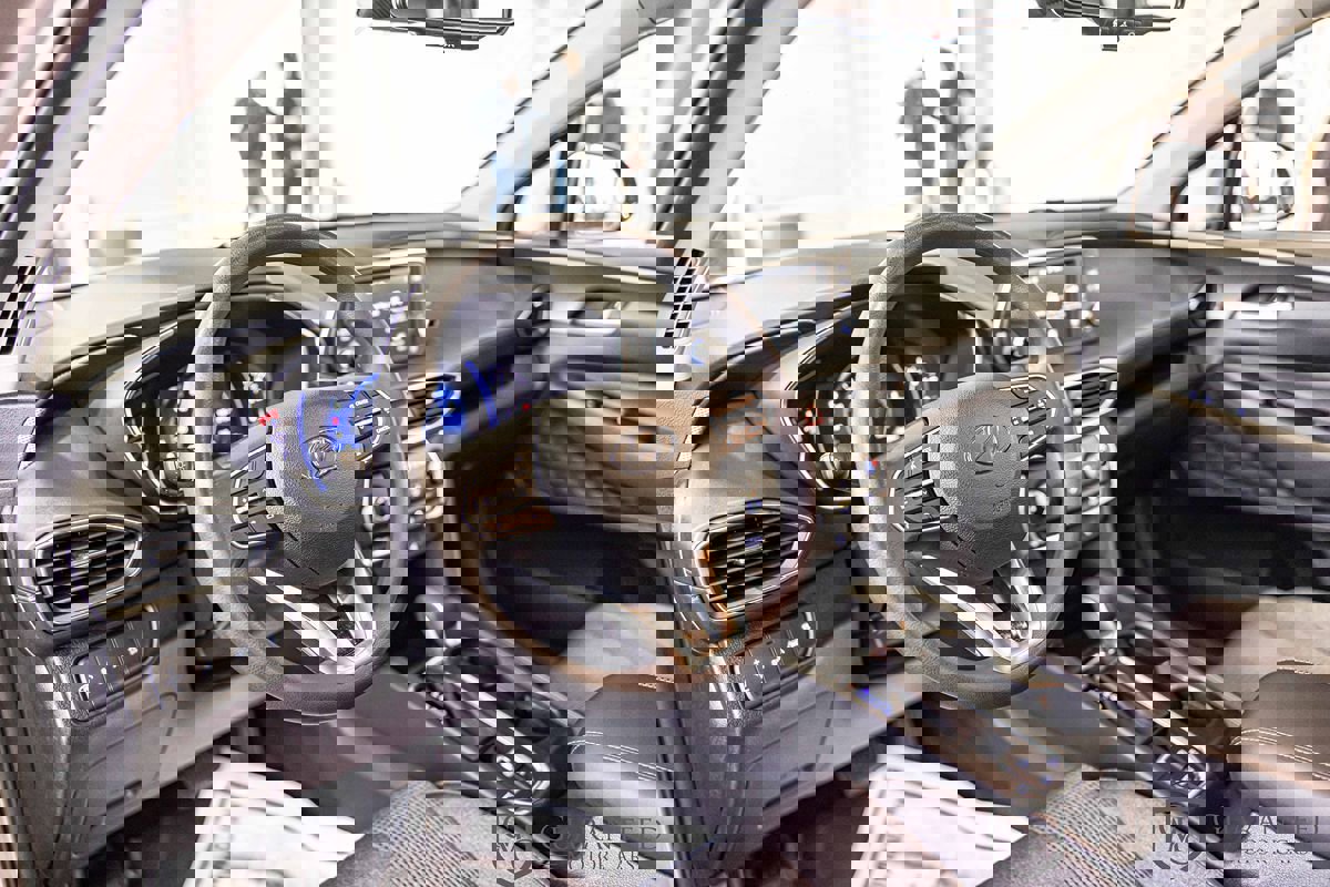 Used 2020 Hyundai Santa Fe SEL image 18