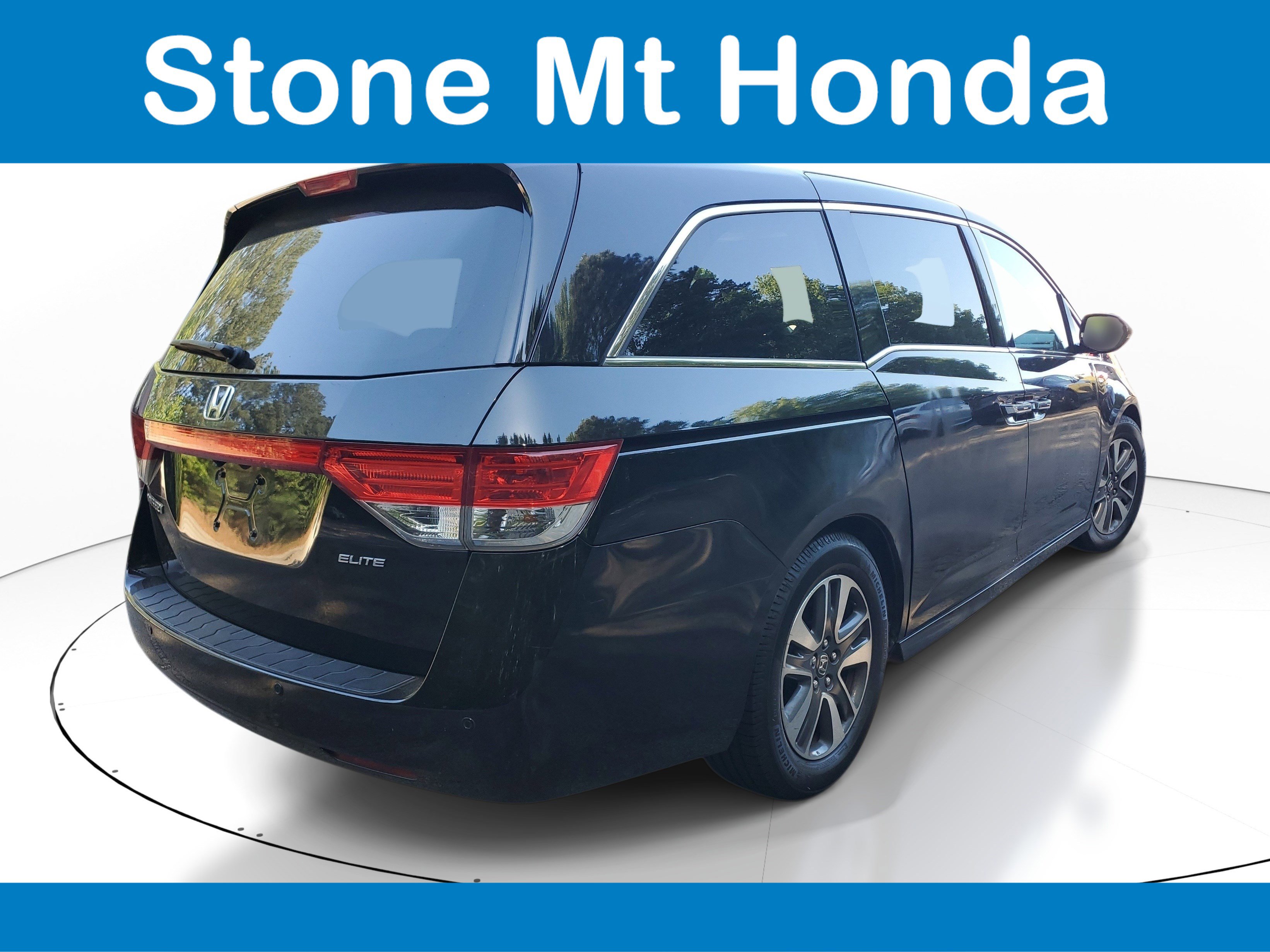 Used 2015 Honda Odyssey Touring Elite image 10