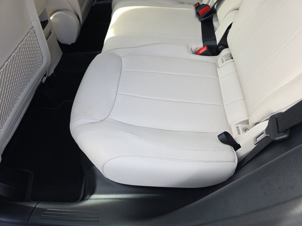 Certified 2025 Mercedes-Benz GLA 250 4MATIC image 18