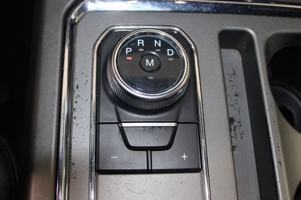 Used 2019 Ford Expedition XLT w/ Equipment Group 201A AWD/4WD image 43