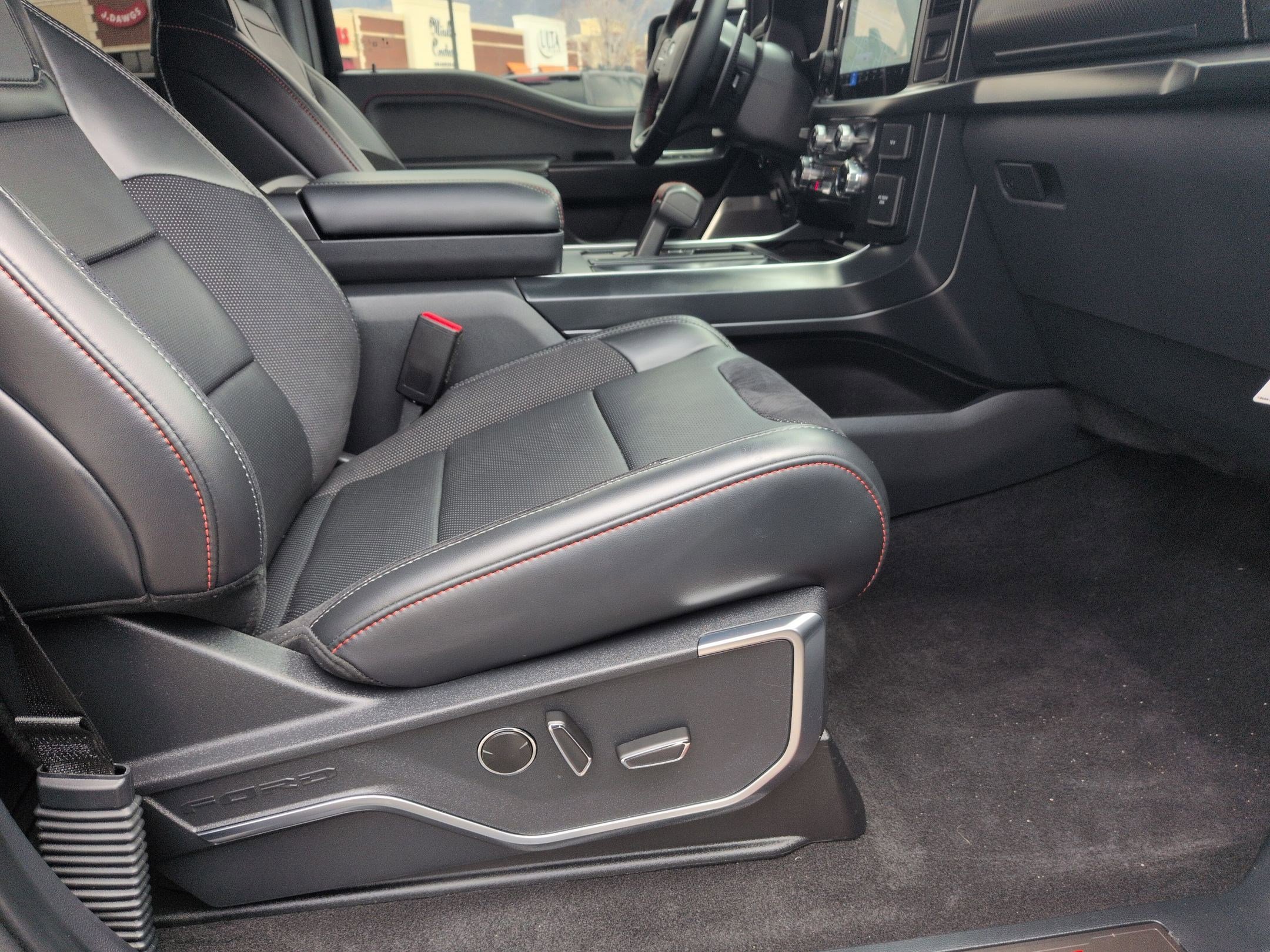 Used 2024 Ford F150 Raptor image 34