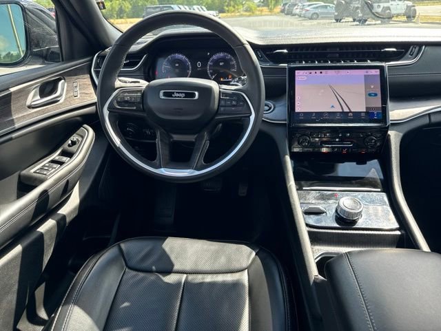 Used 2024 Jeep Grand Cherokee L Limited w/ Luxury Tech Group II AWD/4WD image 26