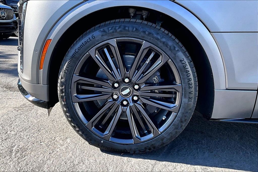 New 2026 Cadillac Lyriq V w/ LPO, Floor Liner Package AWD/4WD image 13