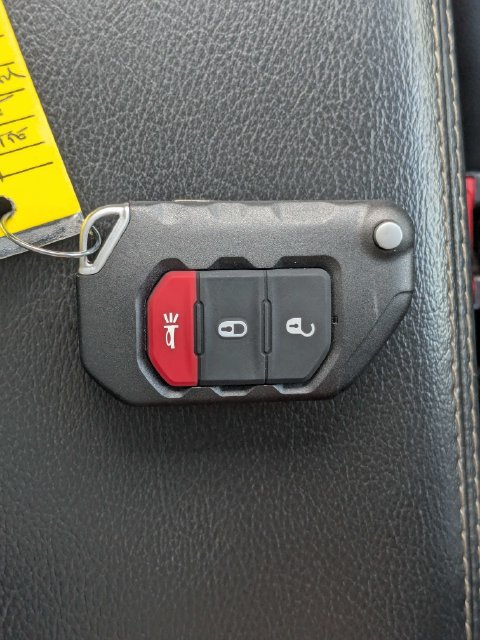 Used 2023 Jeep Wrangler Unlimited Sahara AWD/4WD image 34