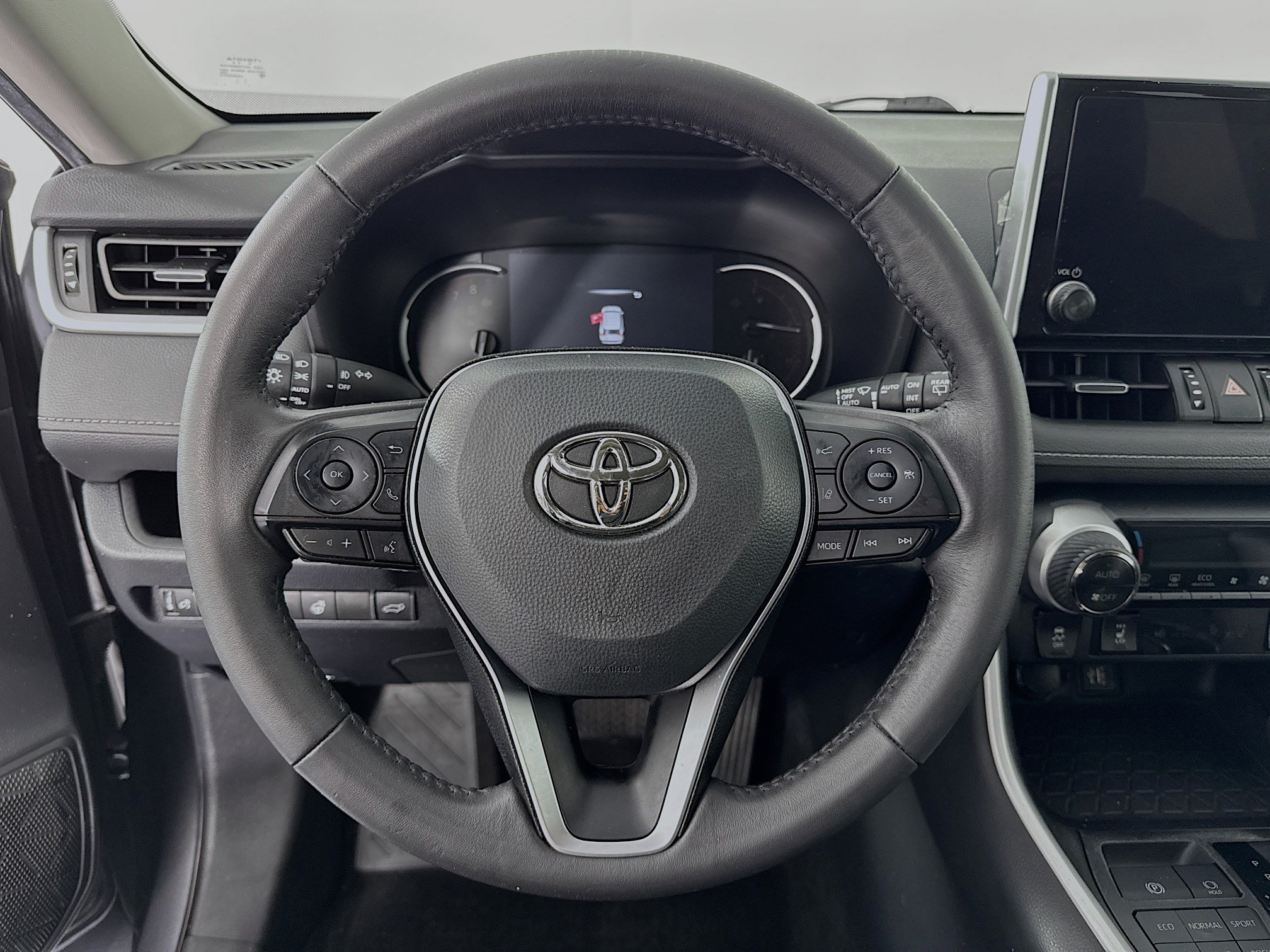 Used 2023 Toyota RAV4 XLE Premium AWD/4WD image 11
