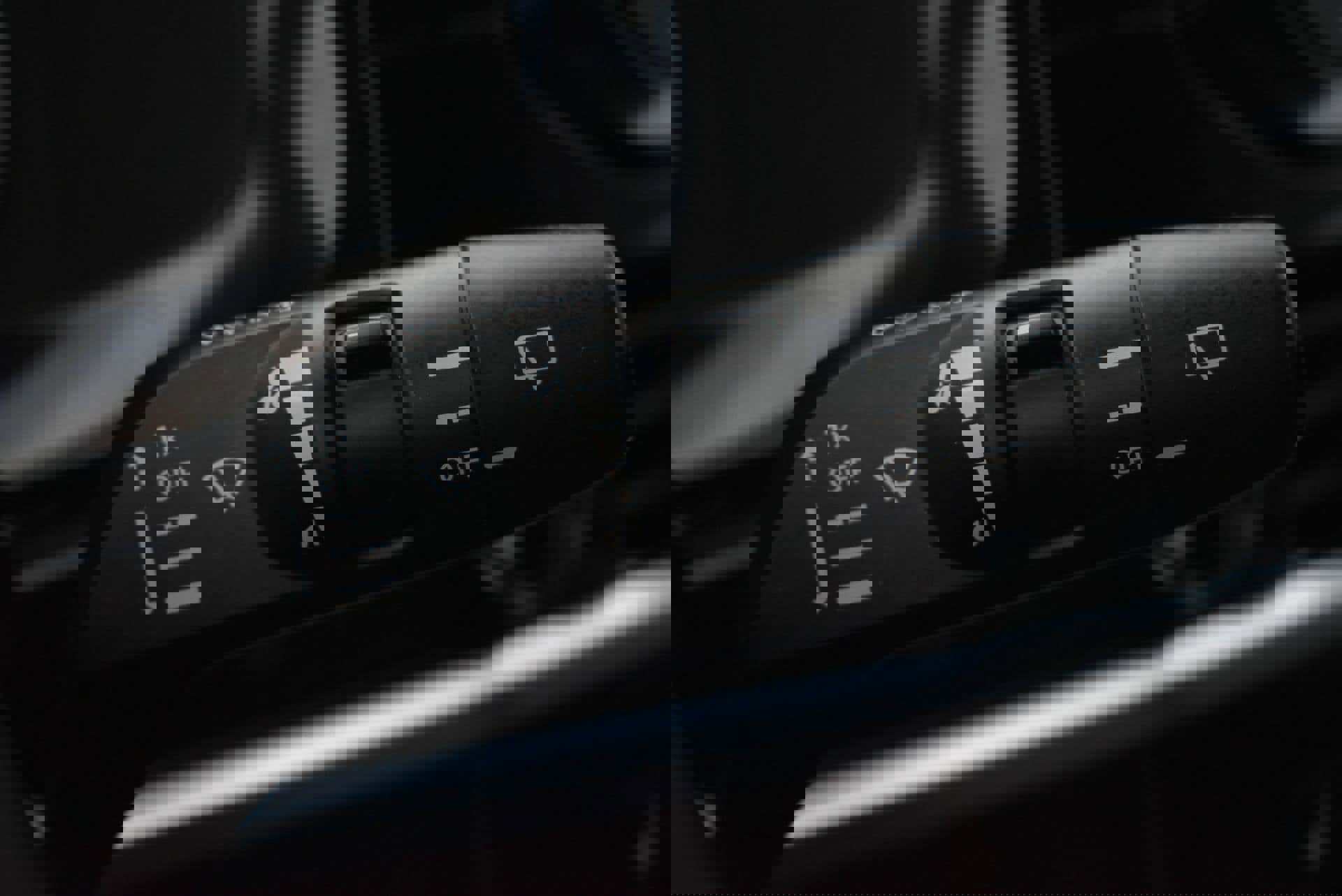 Used 2025 Nissan Pathfinder SV image 23