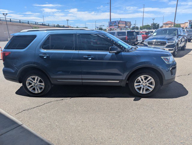 Used 2018 Ford Explorer XLT w/ Equipment Group 202A AWD/4WD image 6