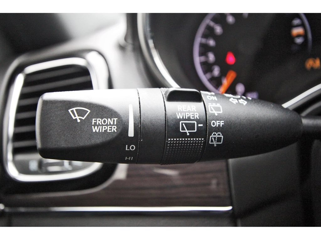 Used 2021 Jeep Grand Cherokee Overland RWD image 19