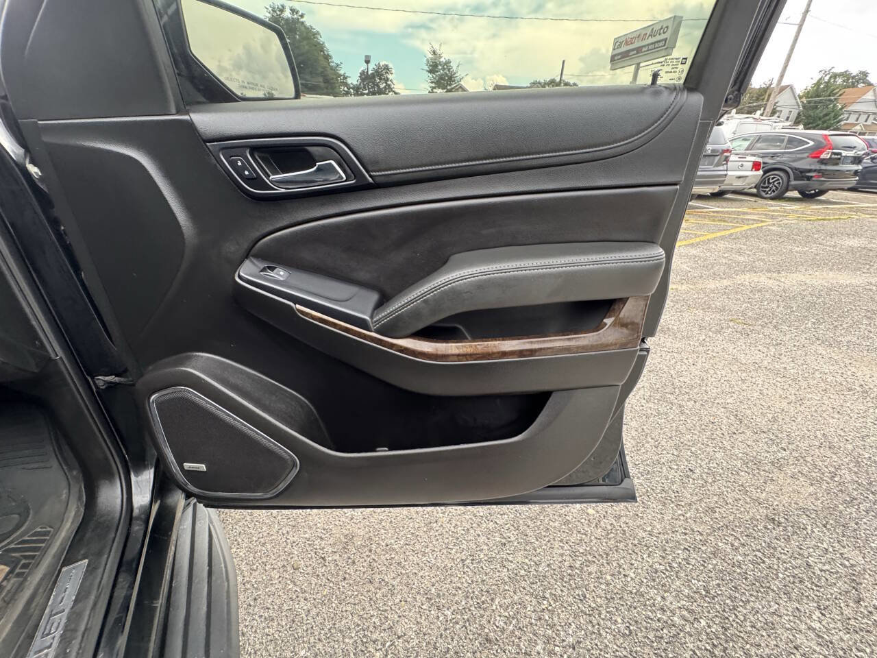 Used 2018 Chevrolet Suburban LT AWD/4WD image 42