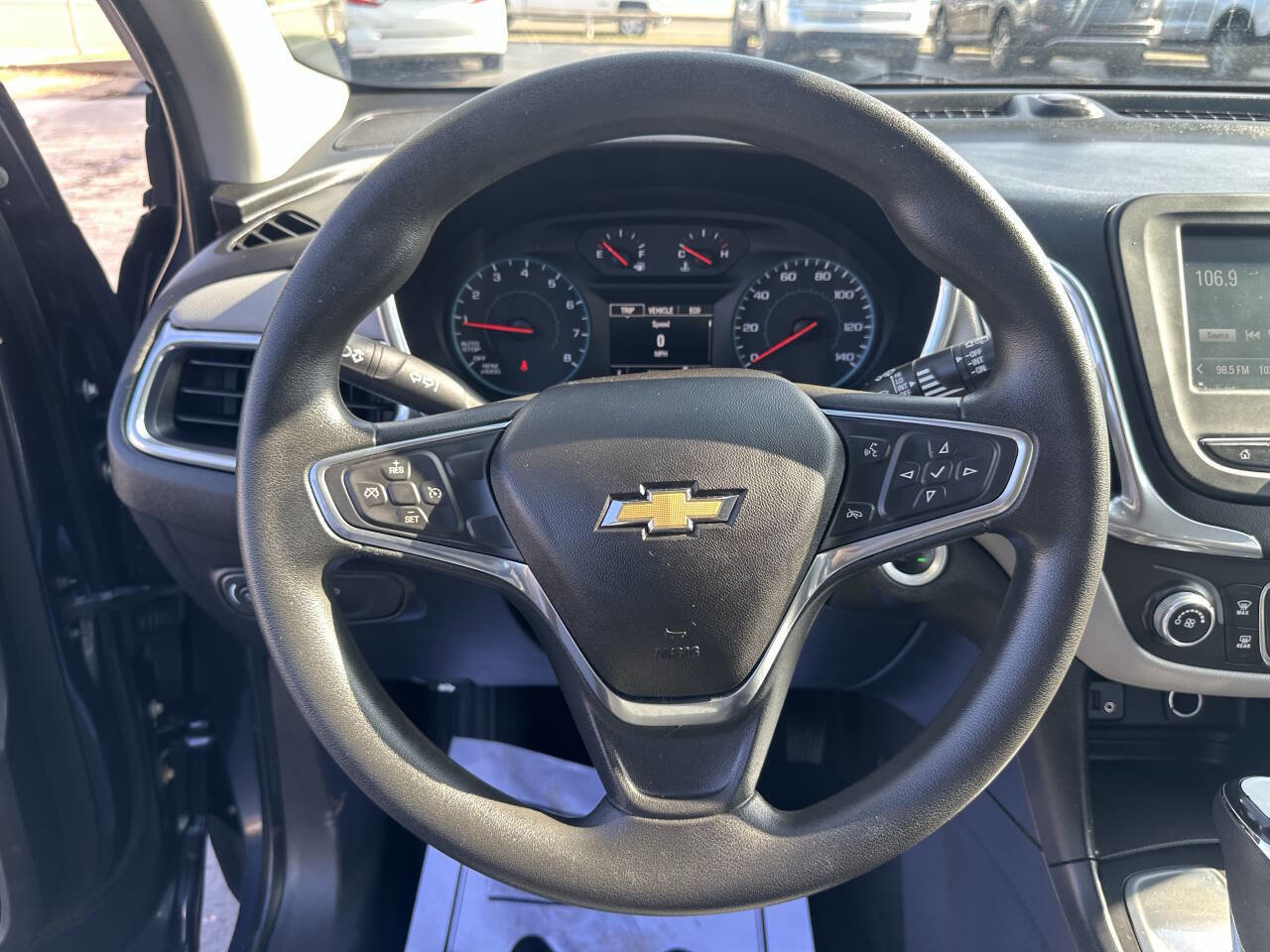 Used 2018 Chevrolet Equinox LS image 21