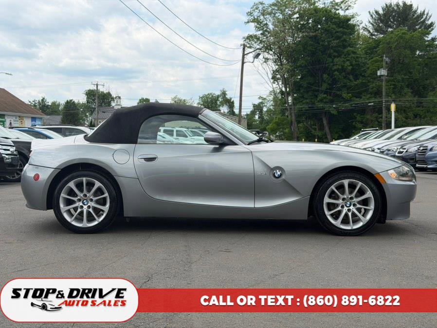 Used 2006 BMW Z4 3.0i RWD image 6