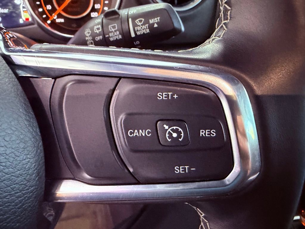 Used 2020 Jeep Wrangler Unlimited Sahara image 21