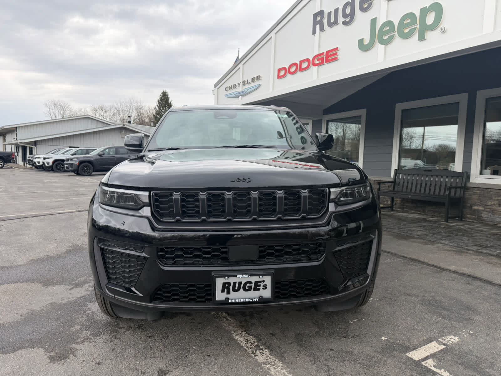 New 2026 Jeep Grand Cherokee Altitude AWD/4WD image 2