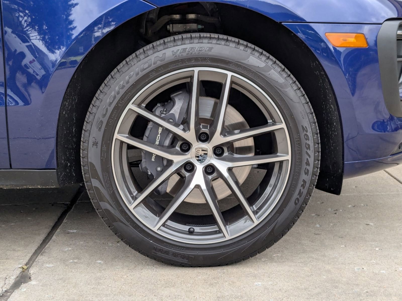 Certified 2026 Porsche Macan AWD/4WD image 29