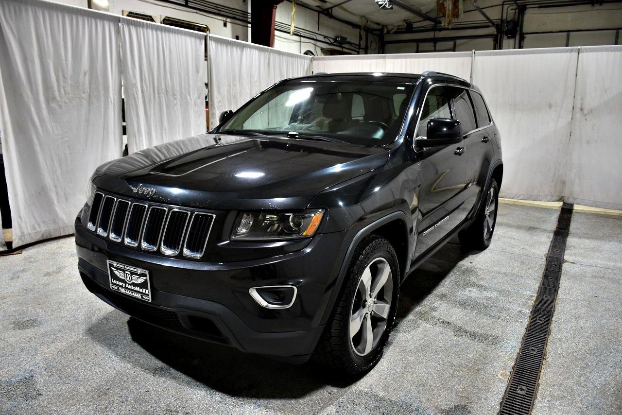 Used 2014 Jeep Grand Cherokee Laredo w/ Quick Order Package 23E AWD/4WD image 26