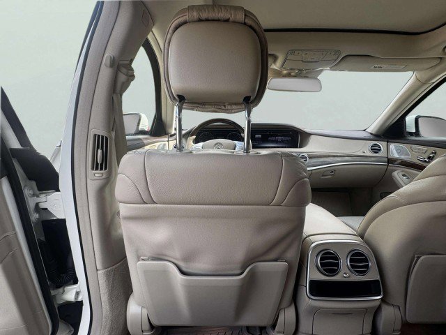 Used 2017 Mercedes-Benz S 550 Sedan image 42
