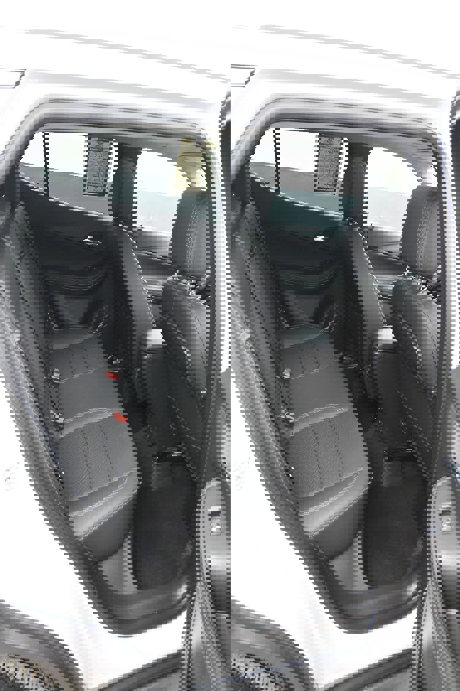 Used 2022 Buick Encore GX Essence w/ Experience Buick Package AWD/4WD image 12