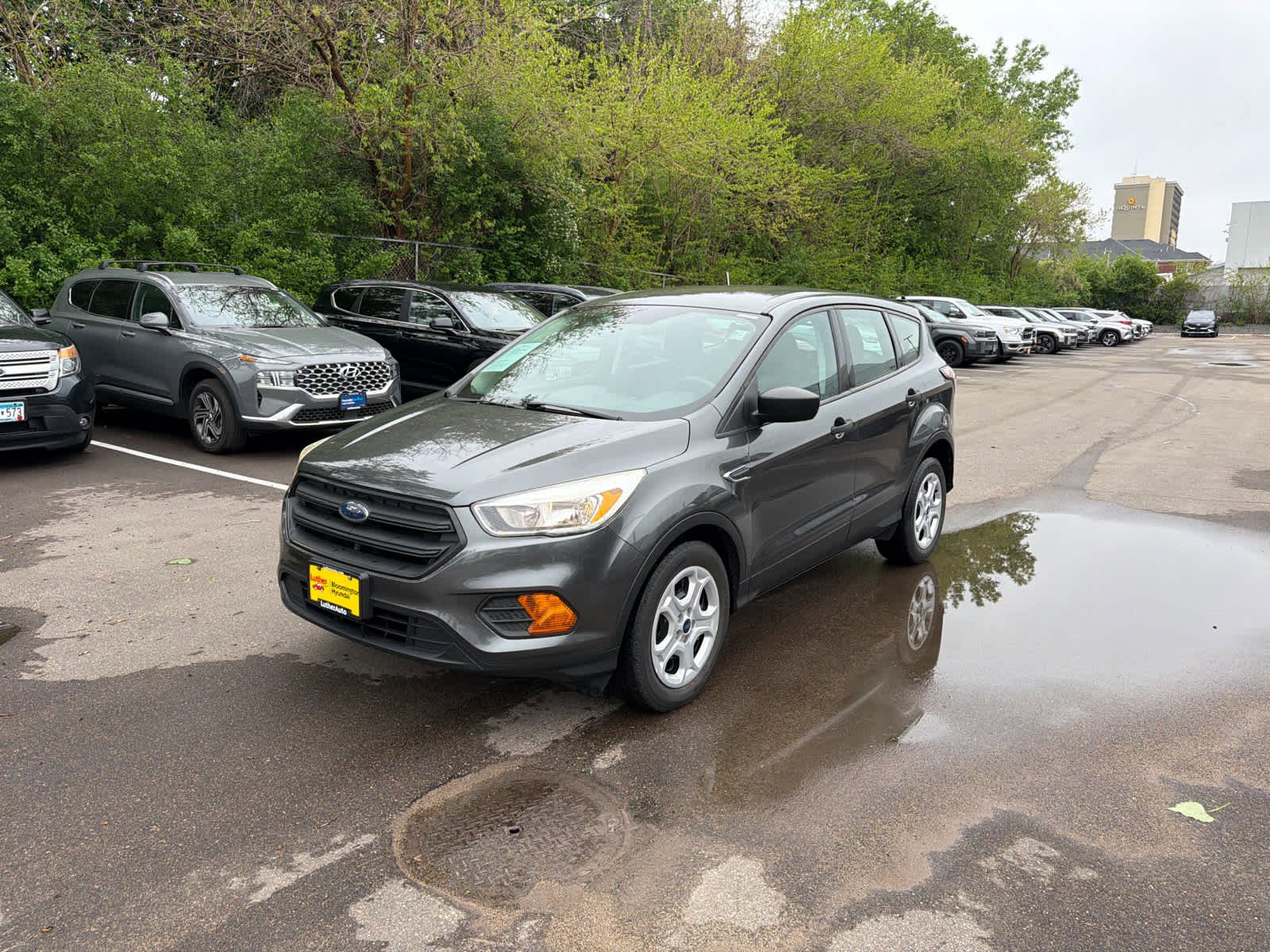 Used 2017 Ford Escape S FWD image 4